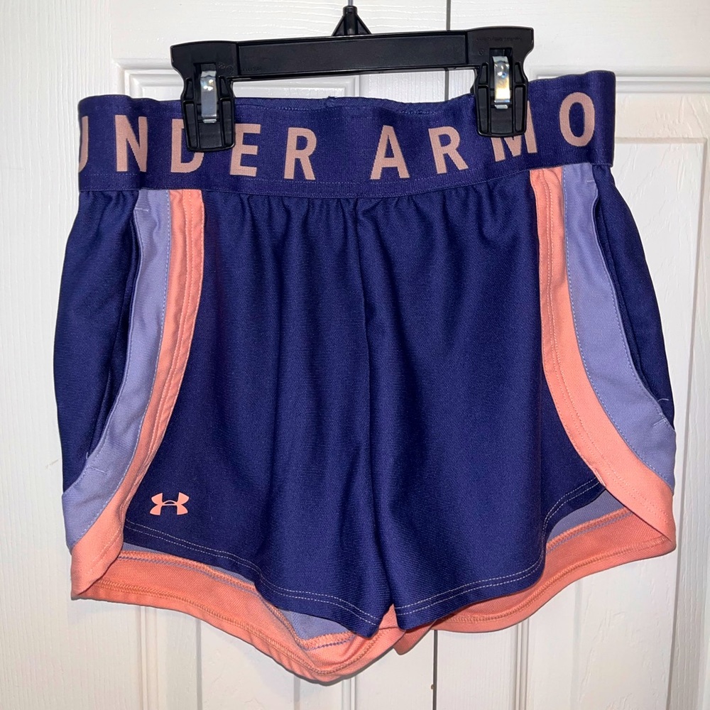 UNDER ARMOUR athletic shorts